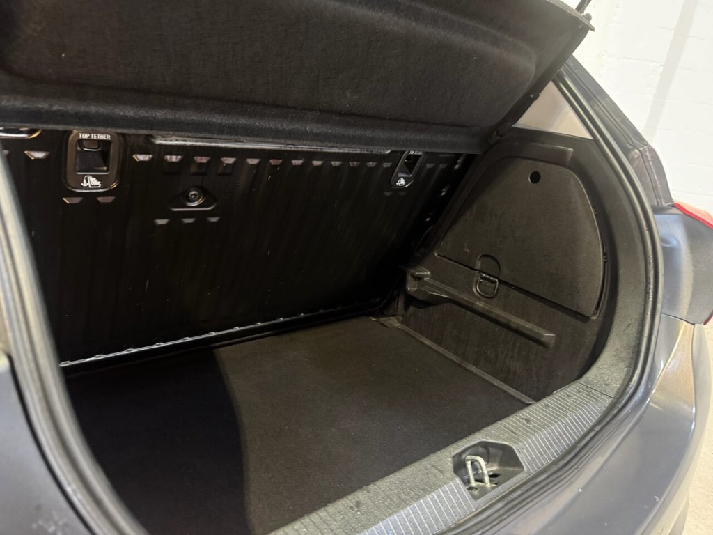 Used Vauxhall Corsa 2016 for sale - 76510042: Photo 9