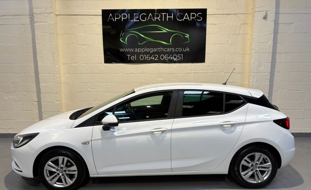 Used Vauxhall Astra 2018 for sale - 76333505: Photo 2