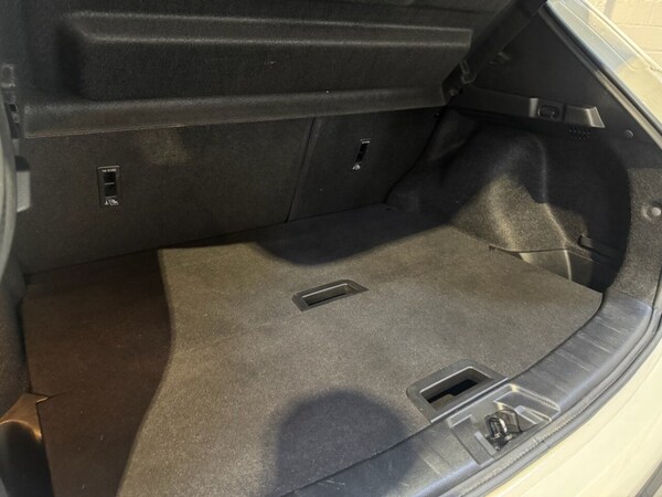 Used Nissan Qashqai 2018 for sale - 76280091: Photo 10