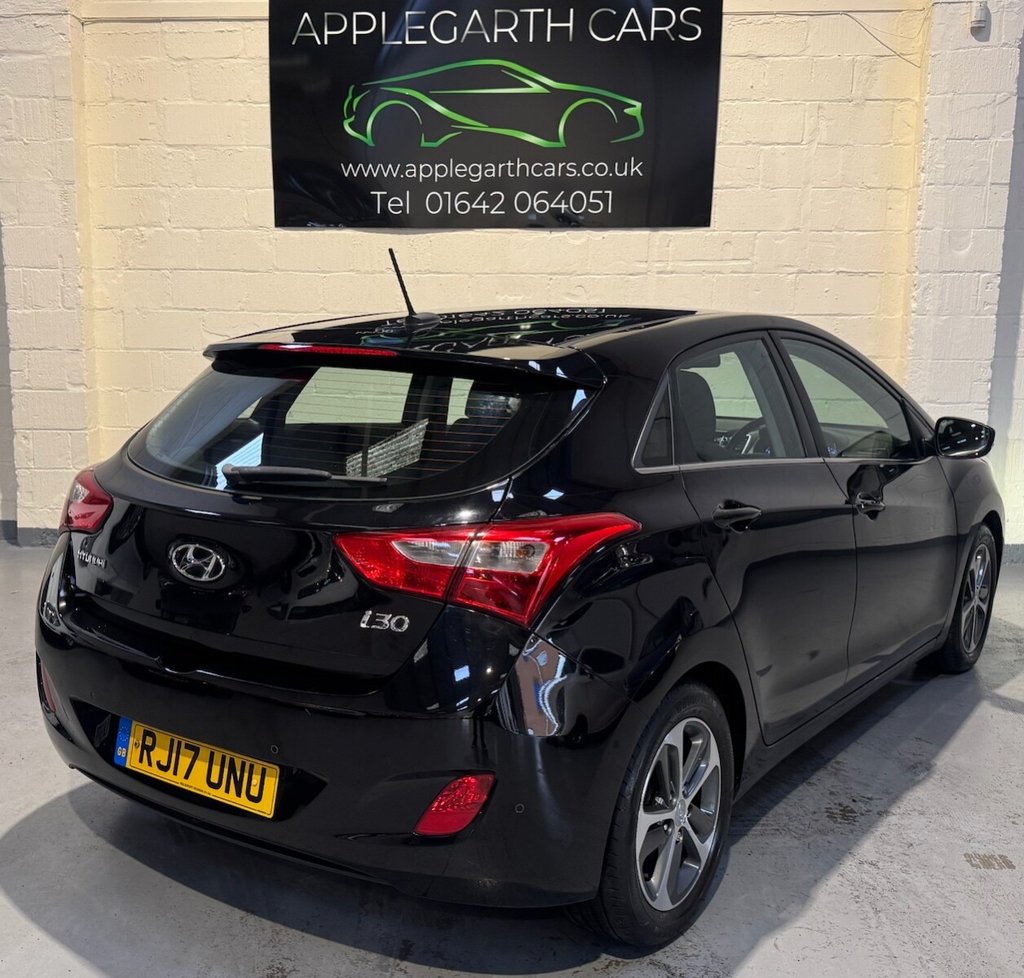 Used Hyundai i30 2017 for sale - 76558918: Photo 3