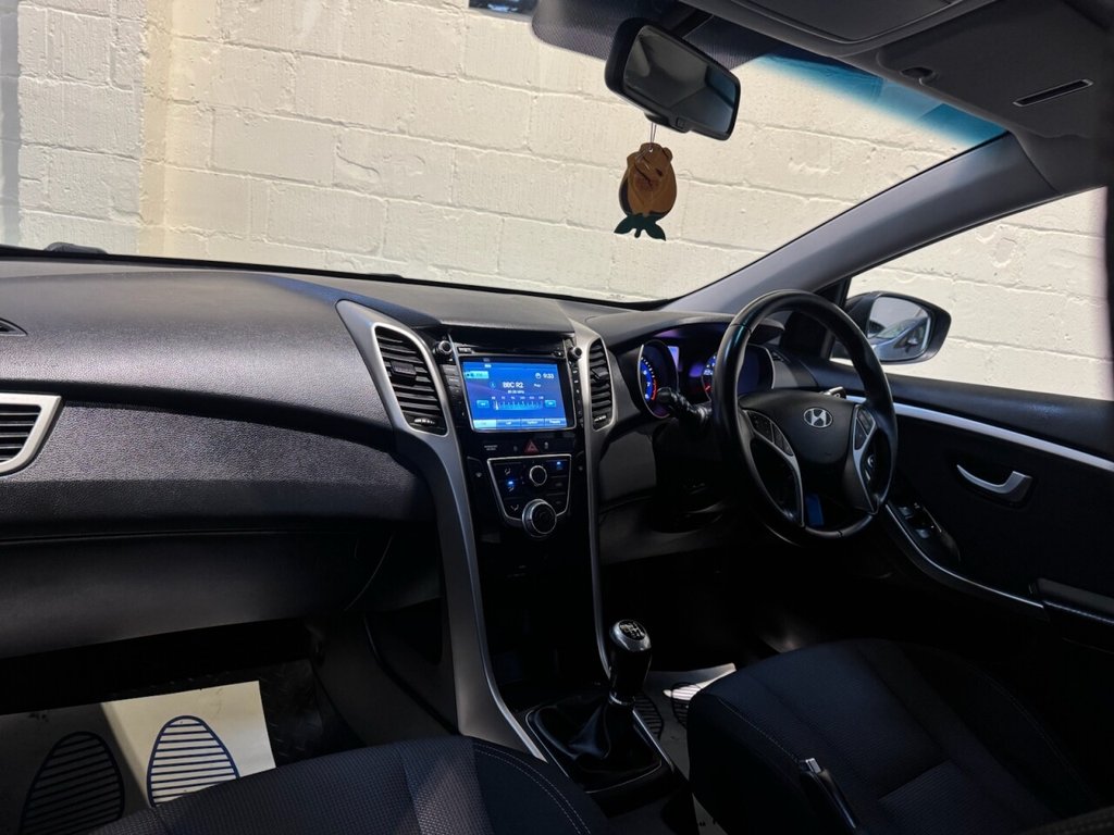 Used Hyundai i30 2017 for sale - 76558918: Photo 50