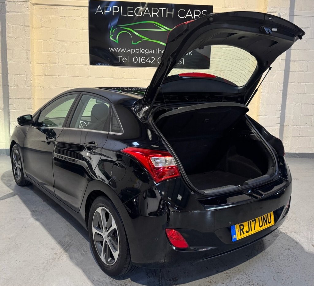 Used Hyundai i30 2017 for sale - 76558918: Photo 8
