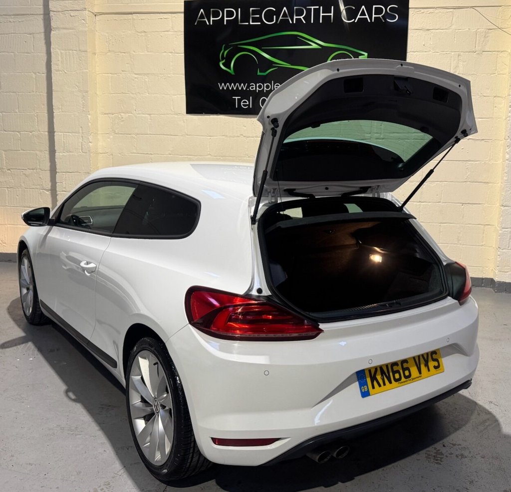 Used Volkswagen Scirocco 2016 for sale - 76496710: Photo 6