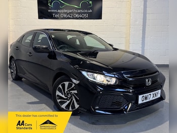 Used Honda Civic 2017 for sale - 76235341: Photo