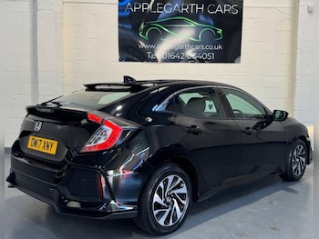 Used Honda Civic 2017 for sale - 76235341: Photo
