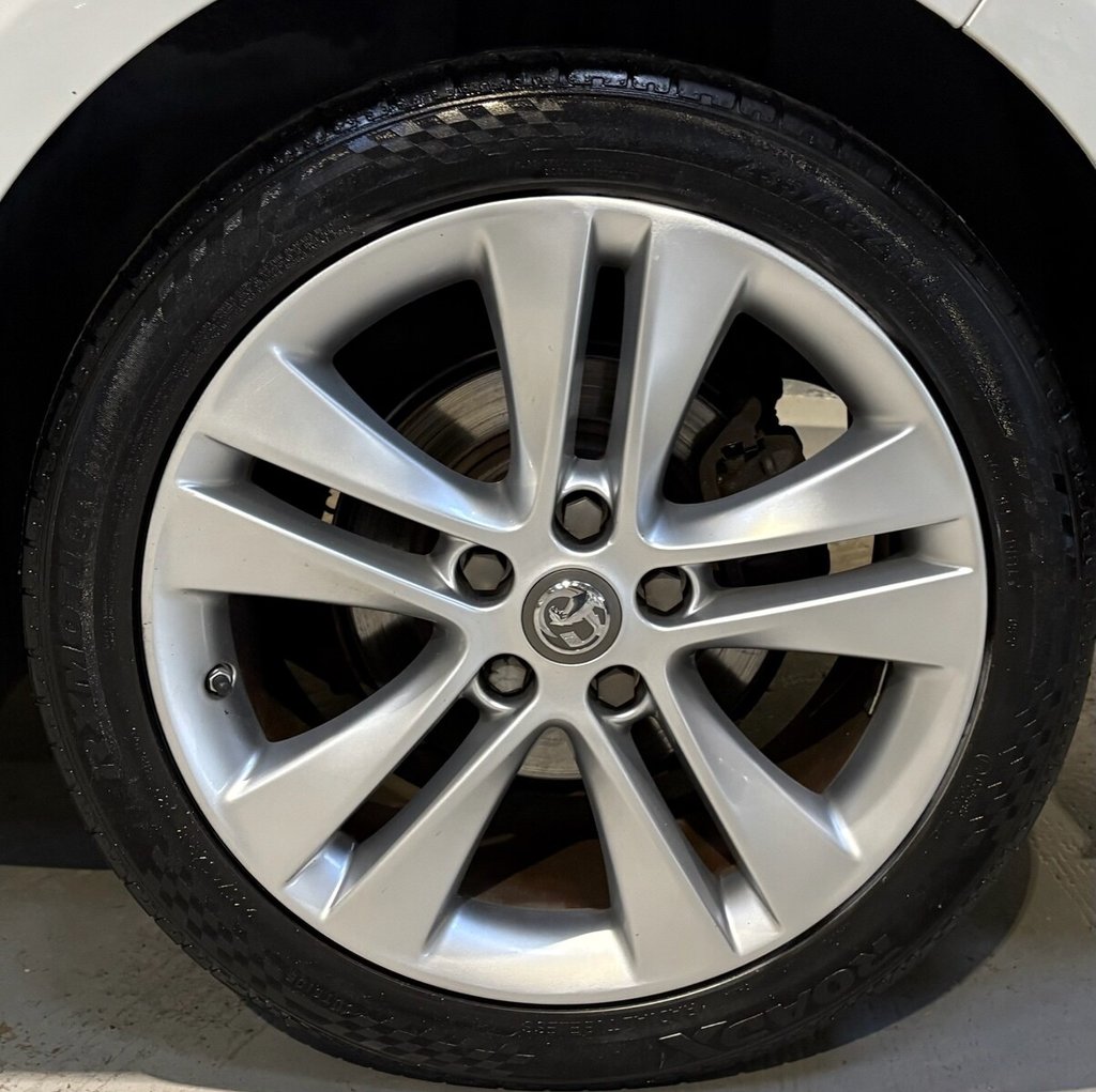 Used Vauxhall Zafira Tourer 2017 for sale - 76740541: Photo 31