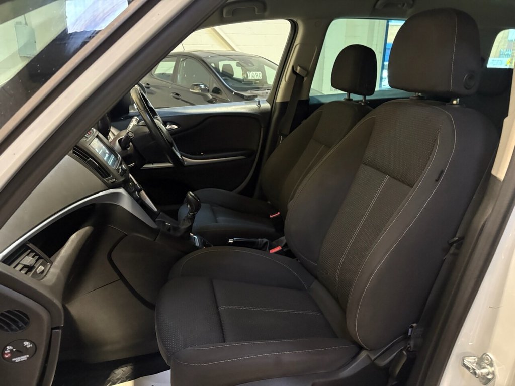 Used Vauxhall Zafira Tourer 2017 for sale - 76740541: Photo 41