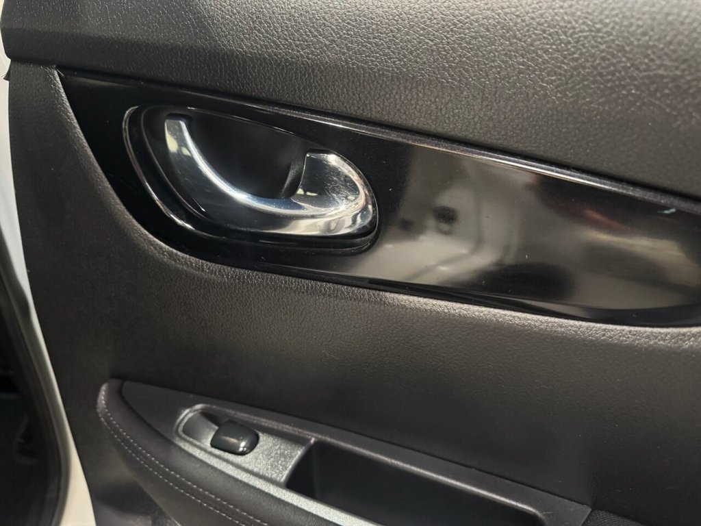 Used Nissan Qashqai 2014 for sale - 76642159: Photo 38