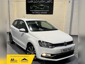 Used Volkswagen Polo 2015 for sale - 76235979: Photo