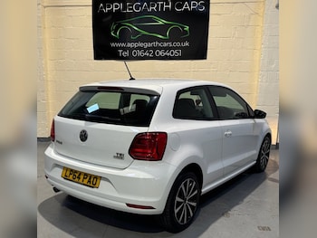 Used Volkswagen Polo 2015 for sale - 76235979: Photo