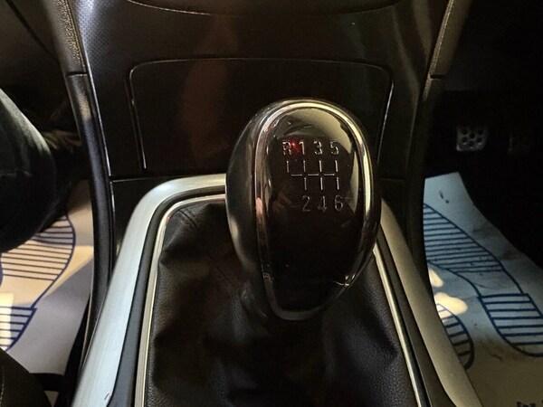 Used Vauxhall Insignia 2015 for sale - 76291679: Photo 9