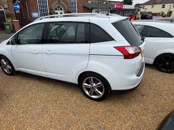 Used Ford Grand C-Max 2014 for sale - 79252404: Photo