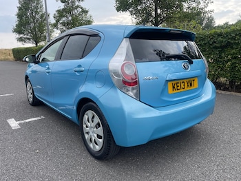 Used Toyota Aqua 2013 for sale - 76444558: Photo