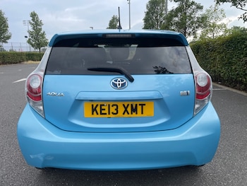 Used Toyota Aqua 2013 for sale - 76444558: Photo