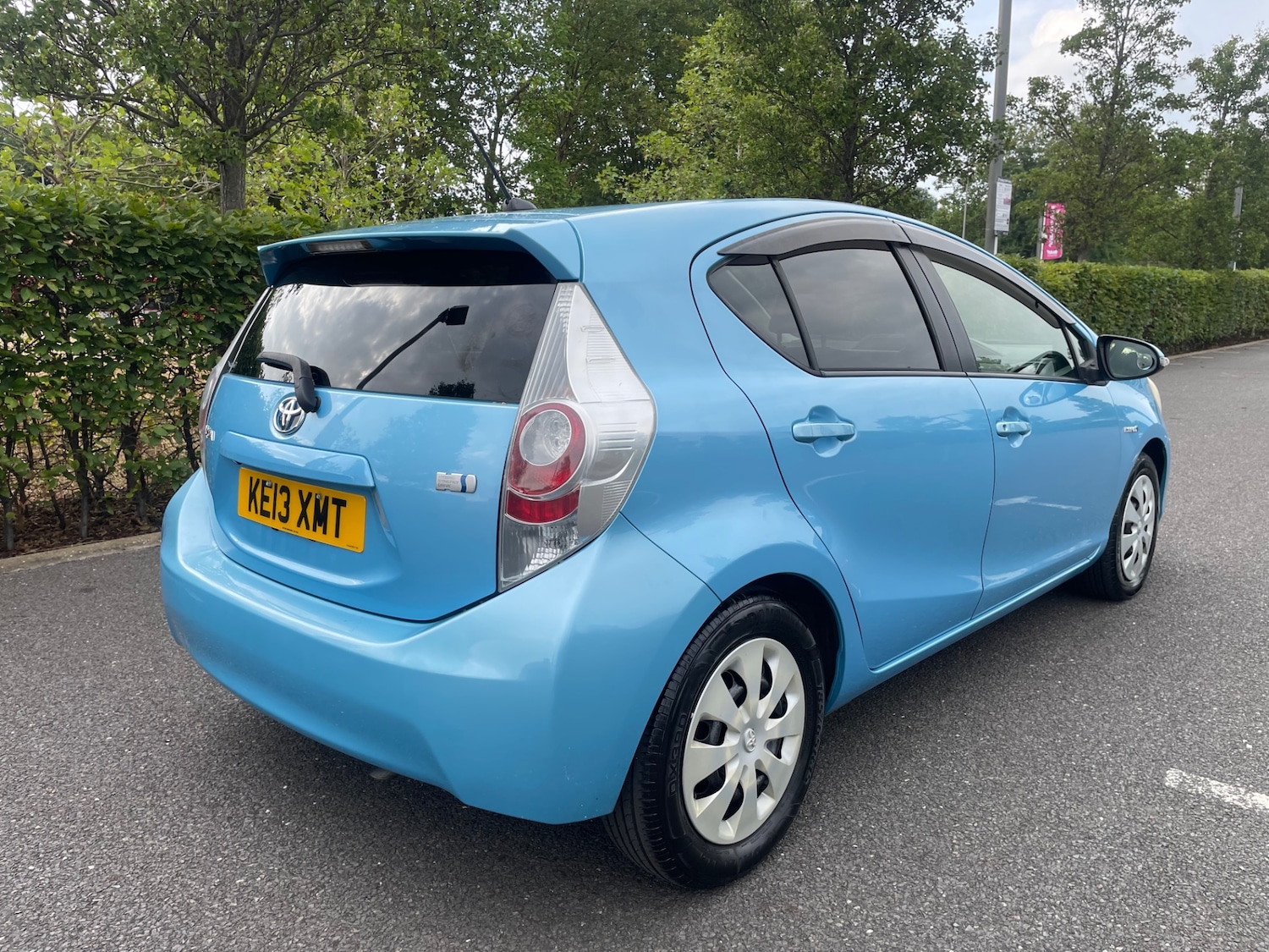 Used Toyota Aqua 2024 for sale - 76444558: Photo 6