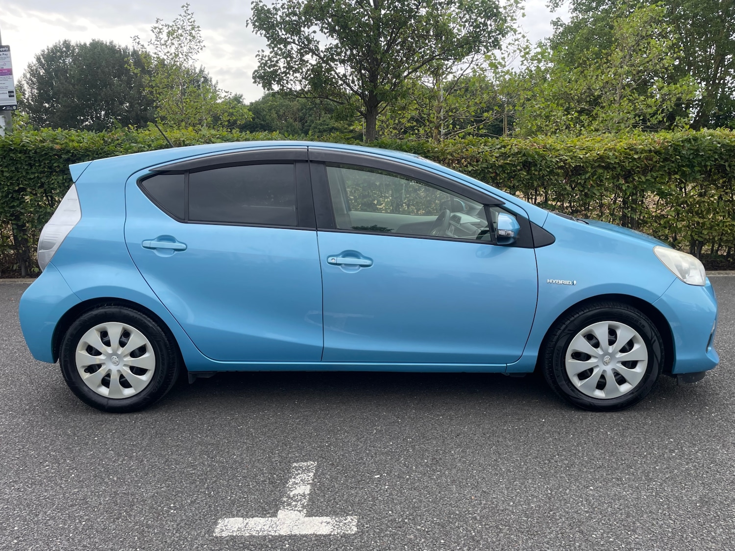 Used Toyota Aqua 2024 for sale - 76444558: Photo 7