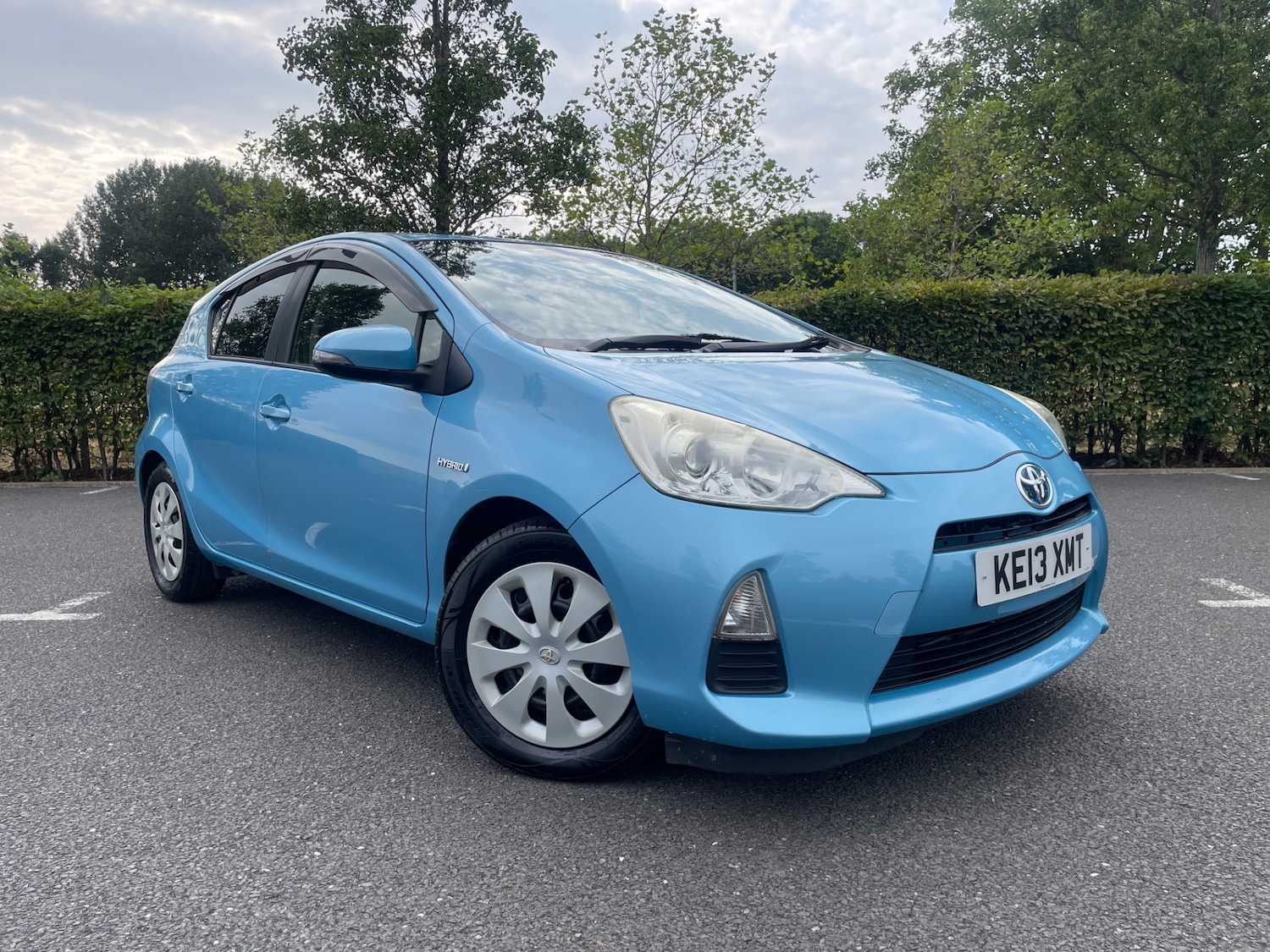 Used Toyota Aqua 2024 for sale - 76444558: Photo 8