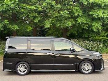 Used Toyota Voxy 2021 for sale - 78480595: Photo