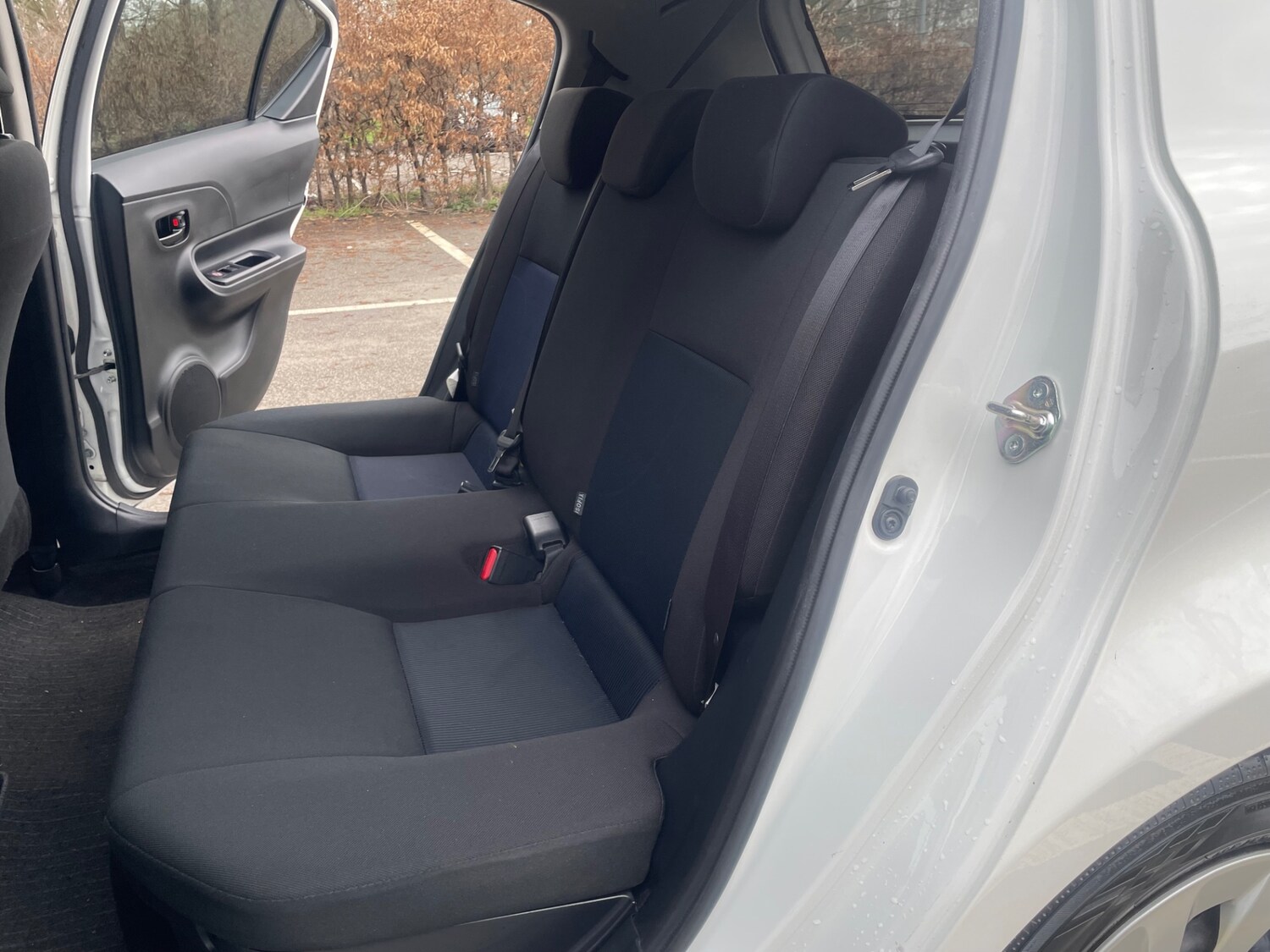 Used Toyota Aqua 2026 for sale - 77656627: Photo 13