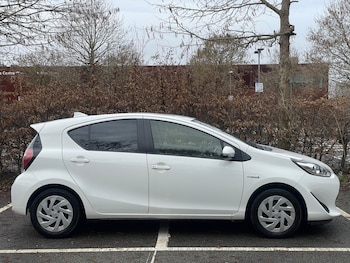 Used Toyota Aqua 2019 for sale - 77656627: Photo