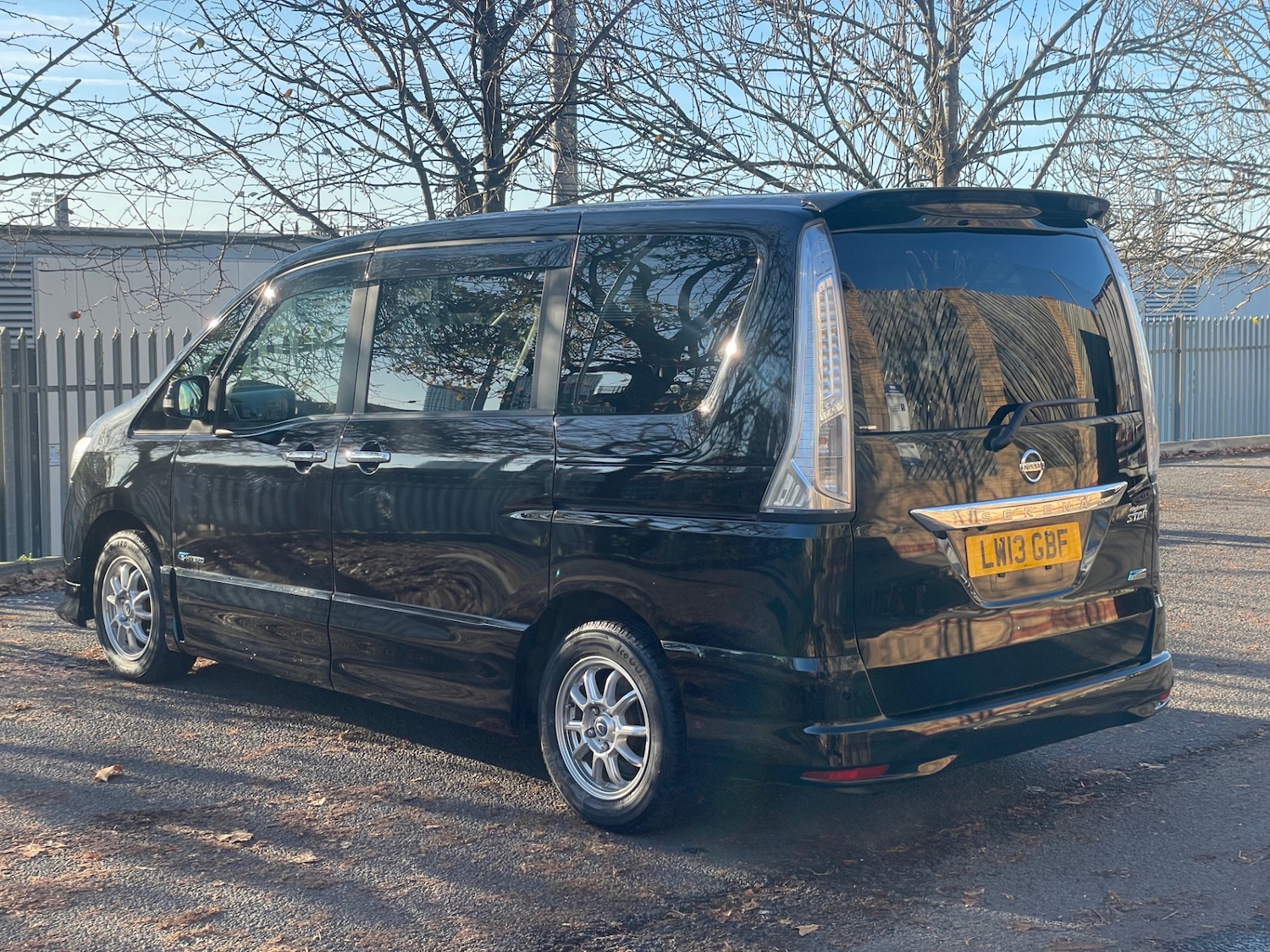 Used Nissan Serena 2025 for sale - 76897320: Photo 12