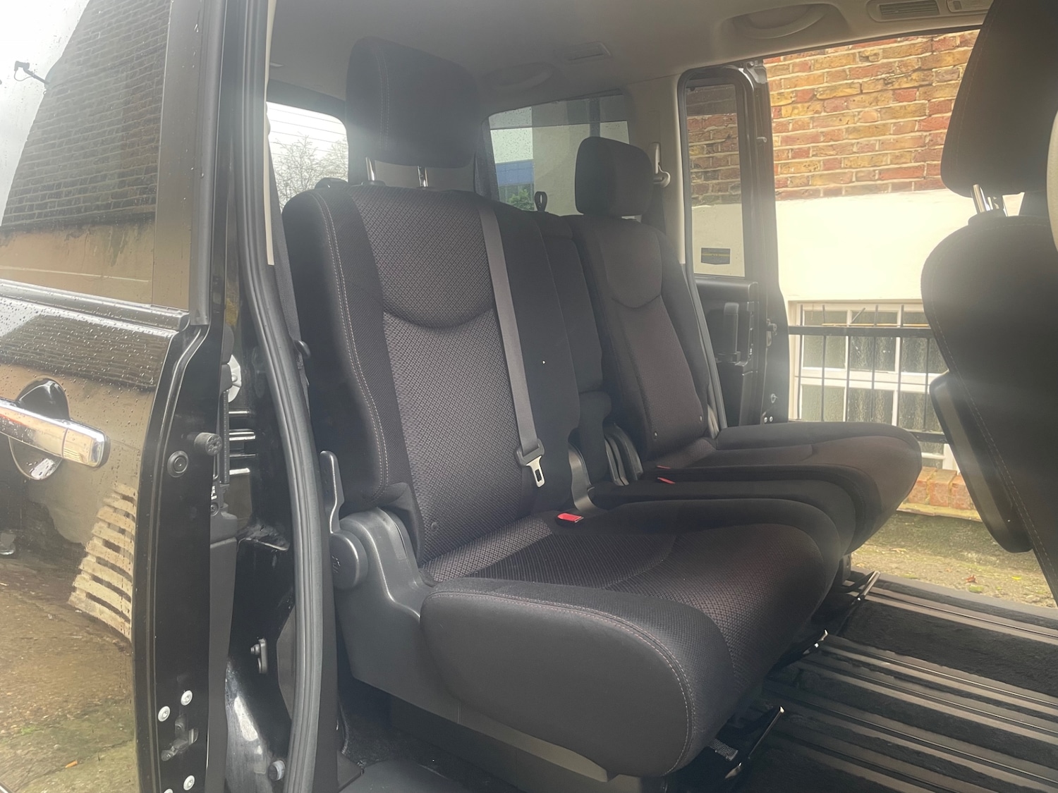 Used Nissan Serena 2025 for sale - 76897320: Photo 24