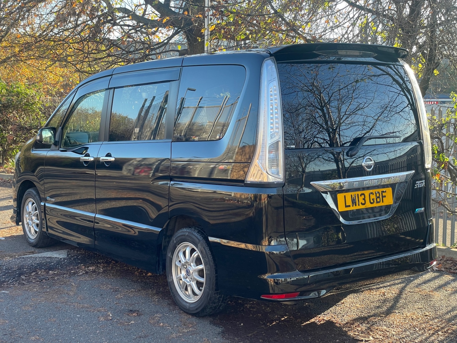 Used Nissan Serena 2025 for sale - 76897320: Photo 5