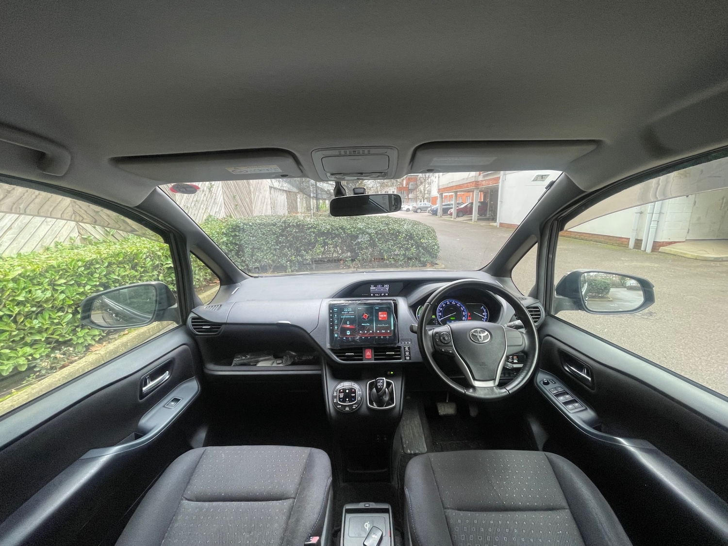 Used Toyota Noah 2026 for sale - 77691374: Photo 8