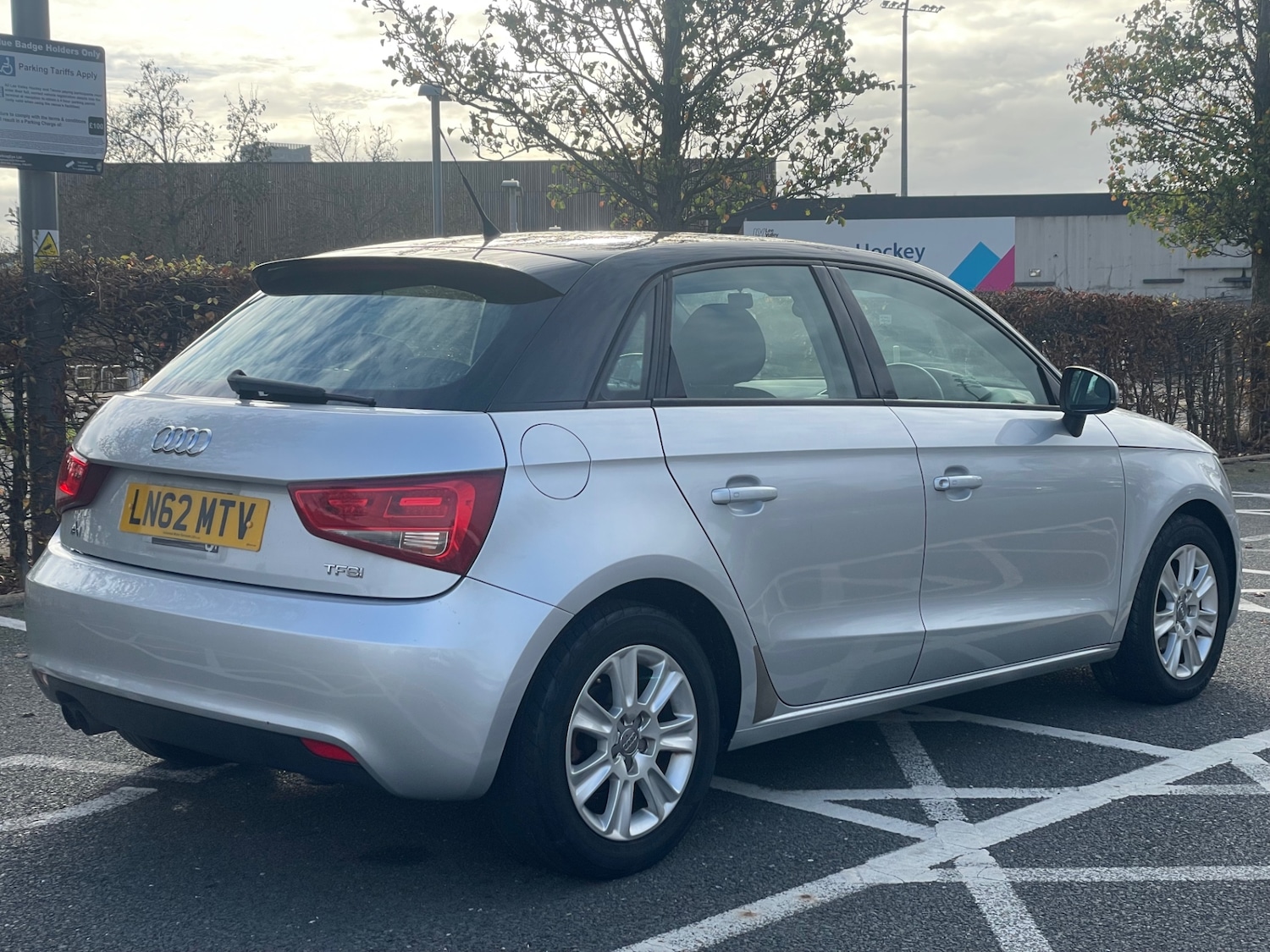Used Audi A1 2012 for sale - 76638919: Photo 2