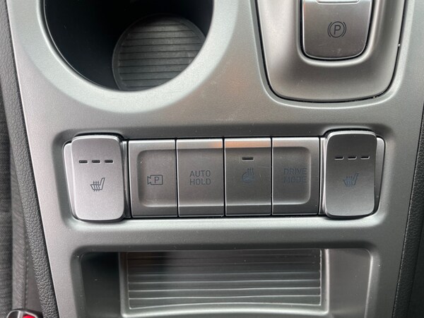 Used Hyundai KONA 2022 for sale - 74831131: Photo 11