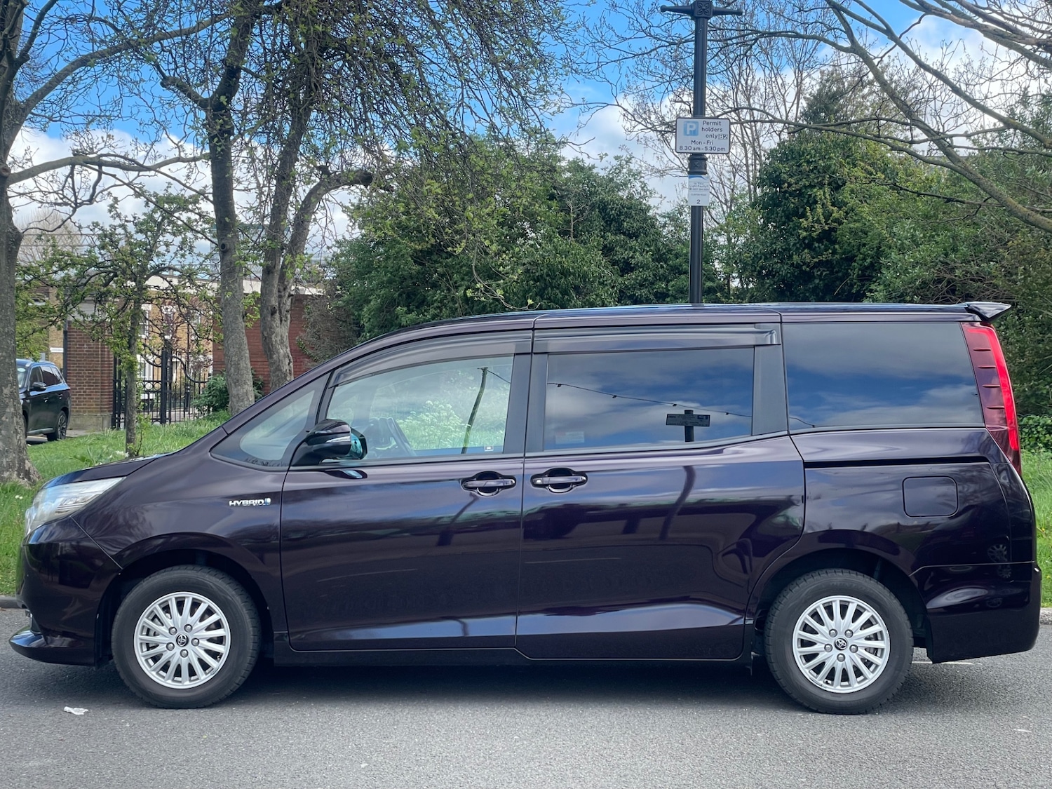 Used Toyota Noah 2026 for sale - 78140058: Photo 2