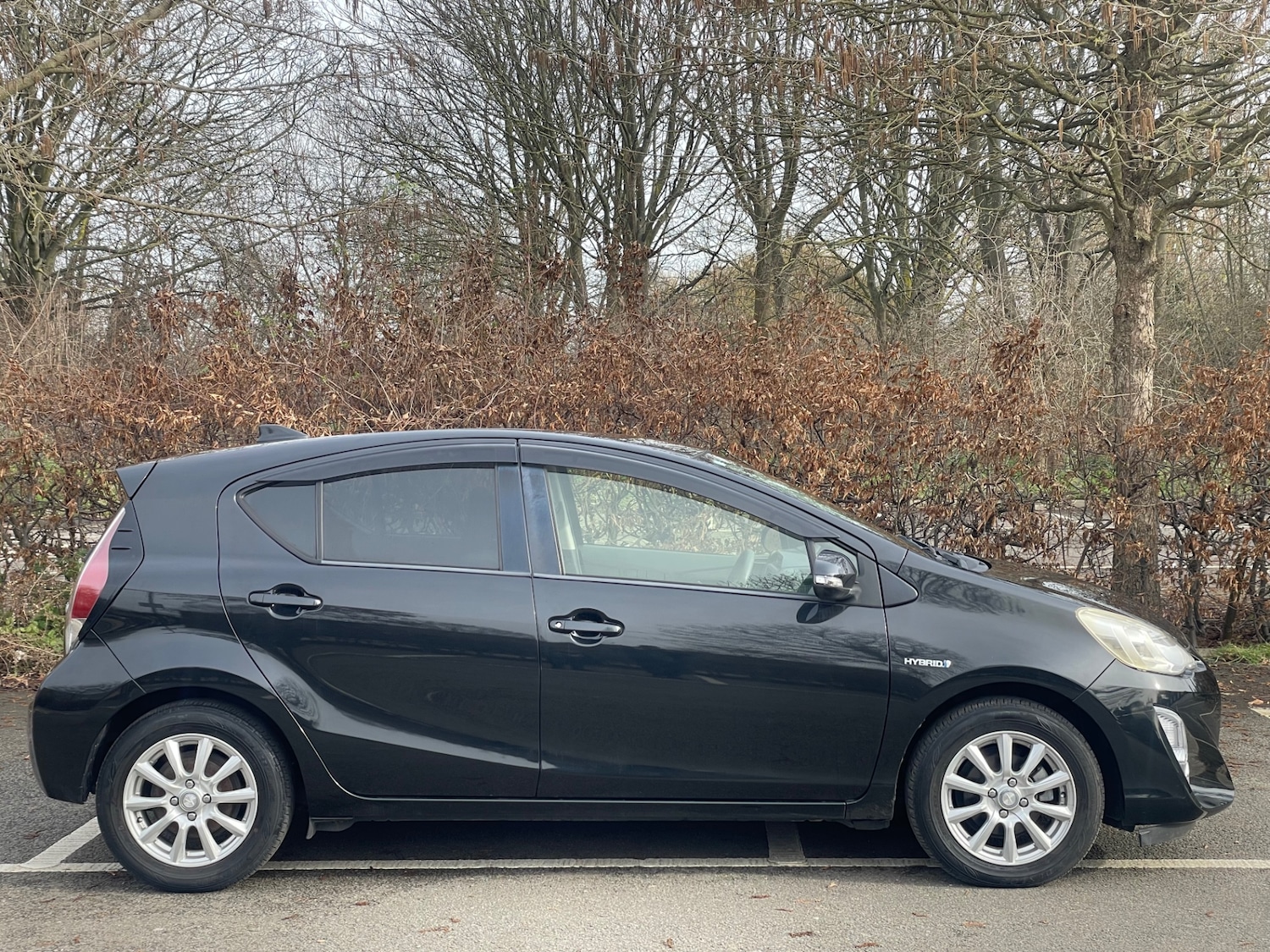 Used Toyota Aqua 2026 for sale - 77656636: Photo 2