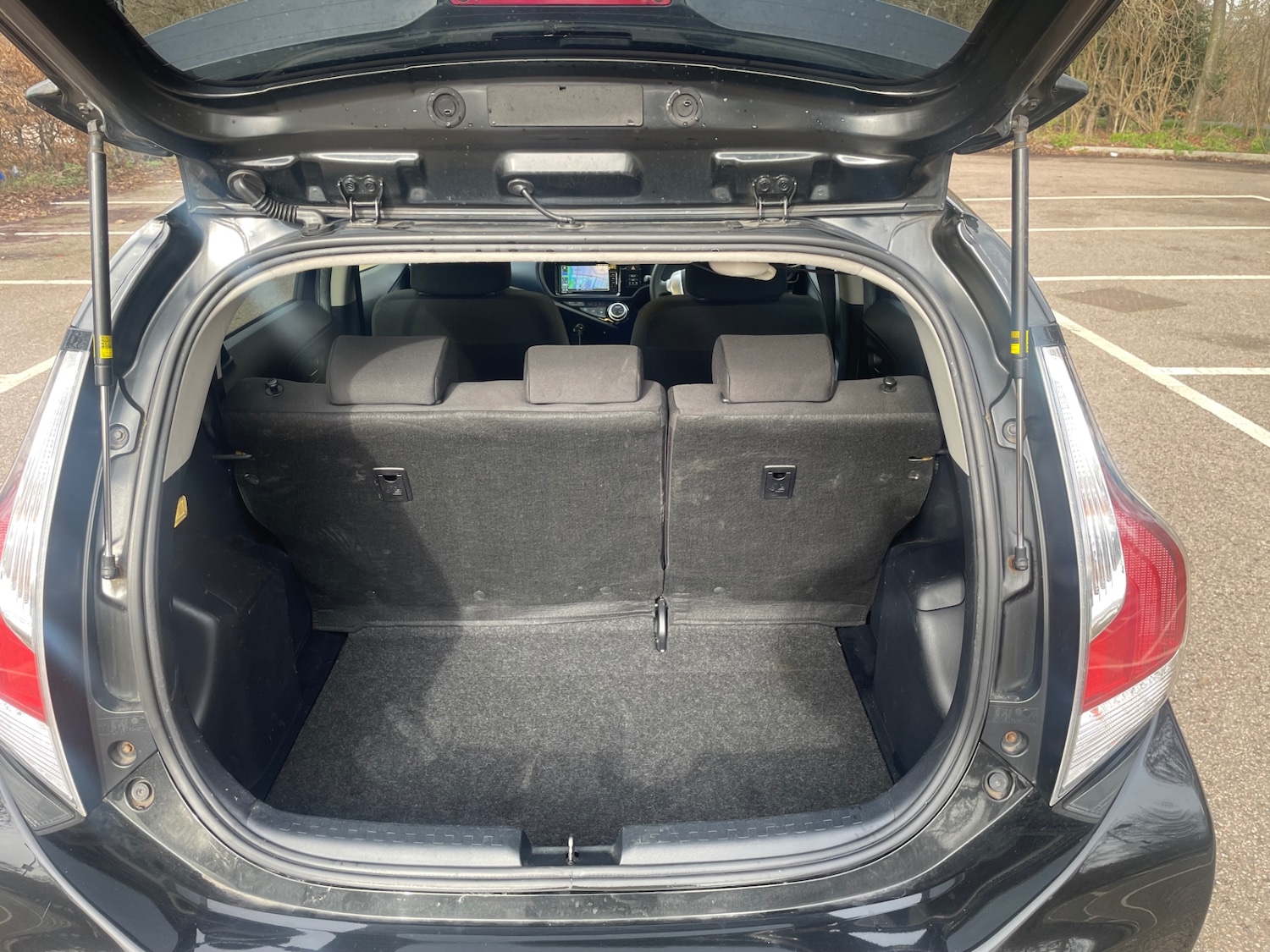 Used Toyota Aqua 2026 for sale - 77656636: Photo 8