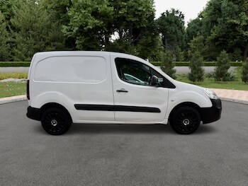 Used Citroen Berlingo 2017 for sale - 74768003: Photo