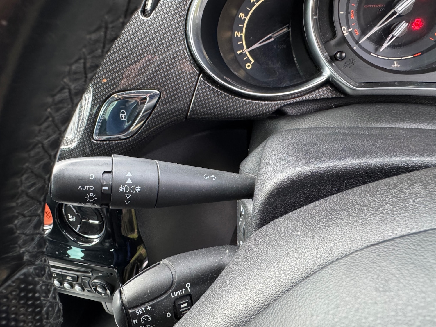 Used Citroen DS3 2015 for sale - 76588286: Photo 11