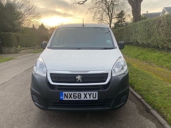 Used Peugeot Partner 2018 for sale - 74595016: Photo