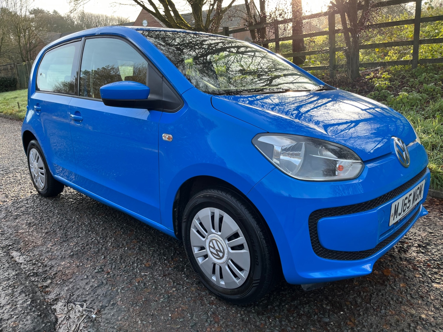 Used Volkswagen up! 2015 for sale - 76931488: Photo 1