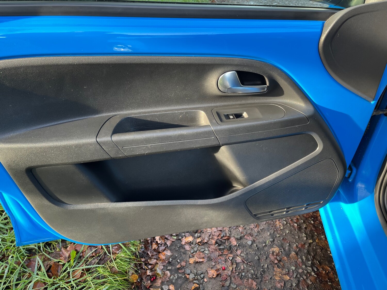 Used Volkswagen up! 2015 for sale - 76931488: Photo 11