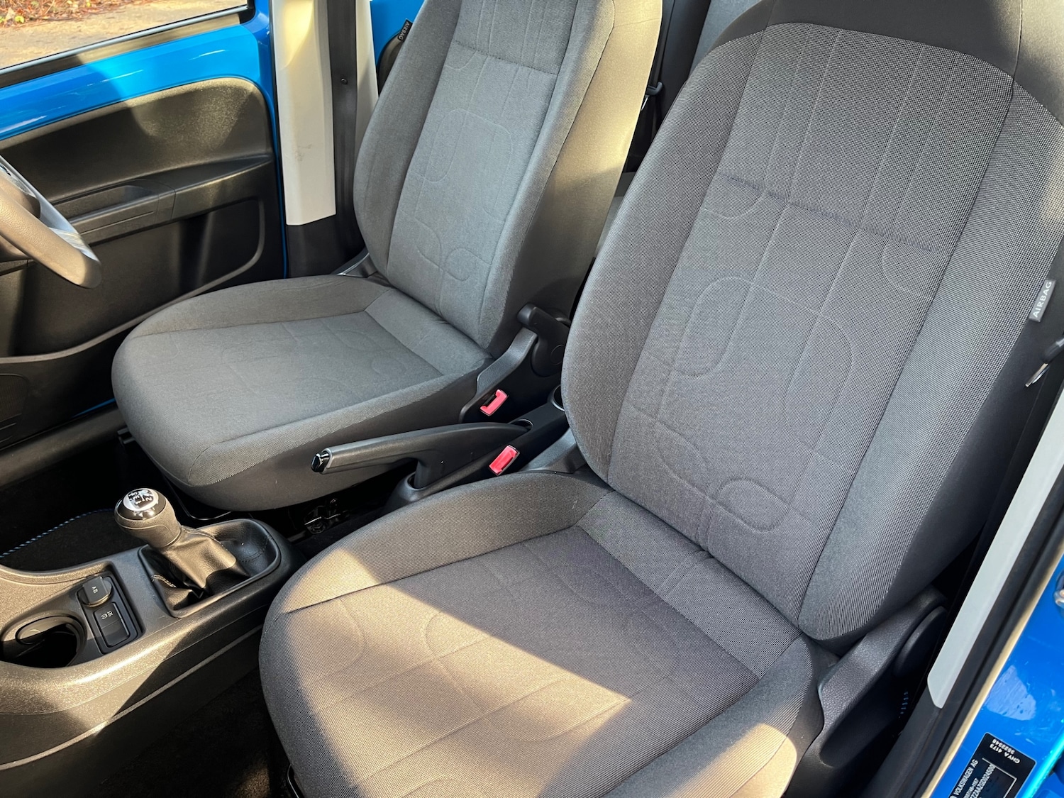 Used Volkswagen up! 2015 for sale - 76931488: Photo 12