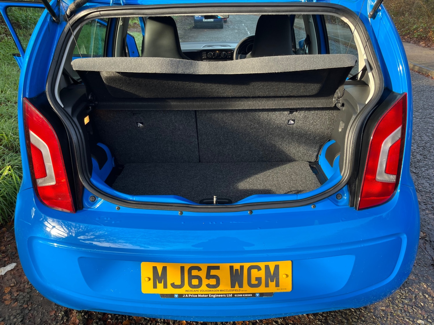 Used Volkswagen up! 2015 for sale - 76931488: Photo 14