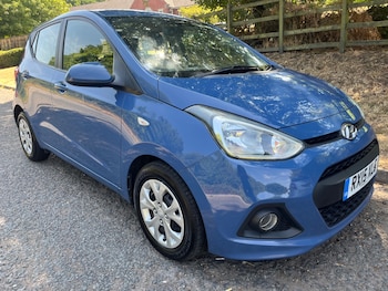 Used Hyundai i10 2015 for sale - 79308188: Photo