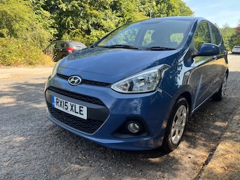 Used Hyundai i10 2015 for sale - 79308188: Photo
