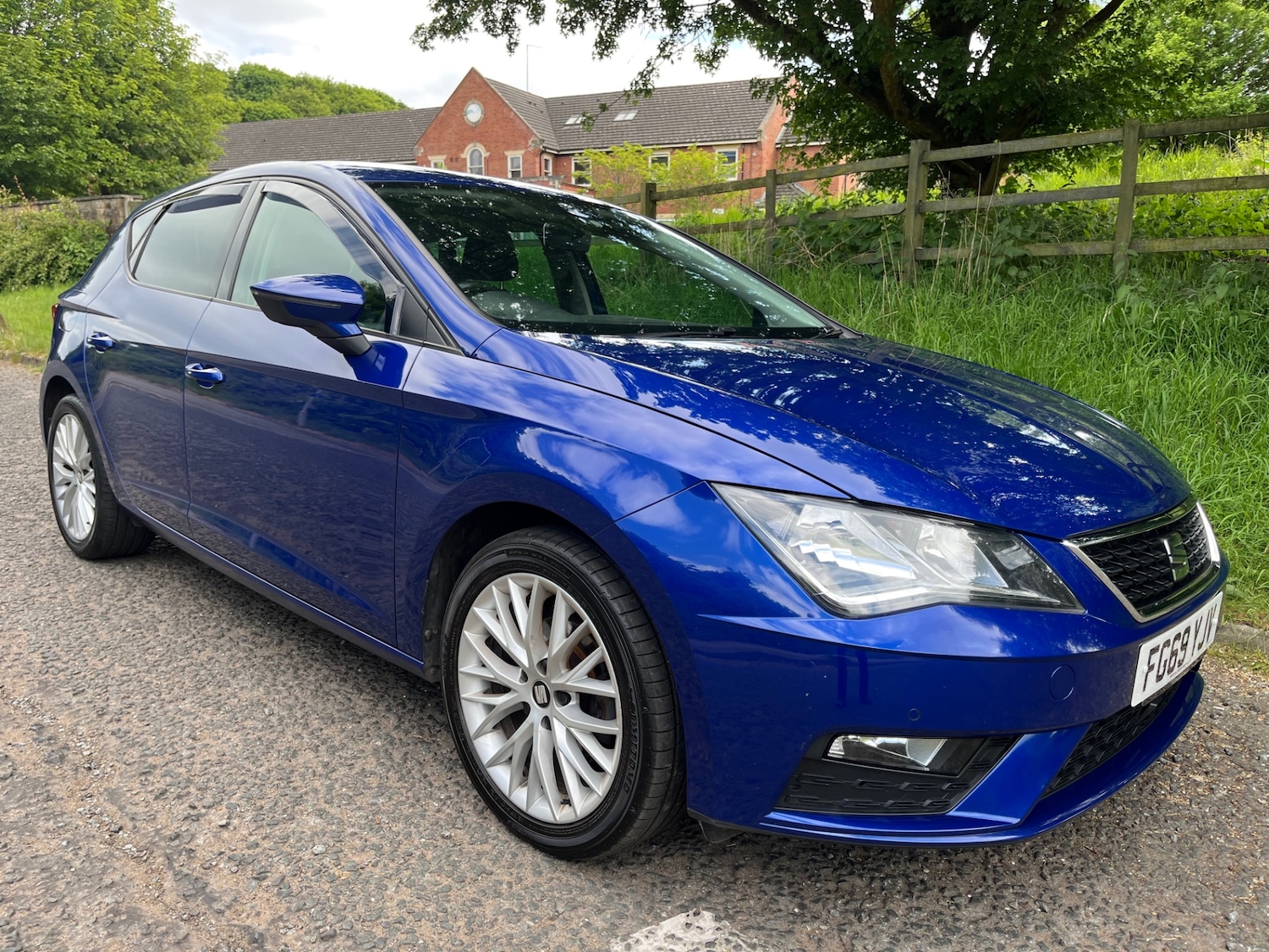 Used SEAT Leon 2019 for sale - 76959888: Photo 1
