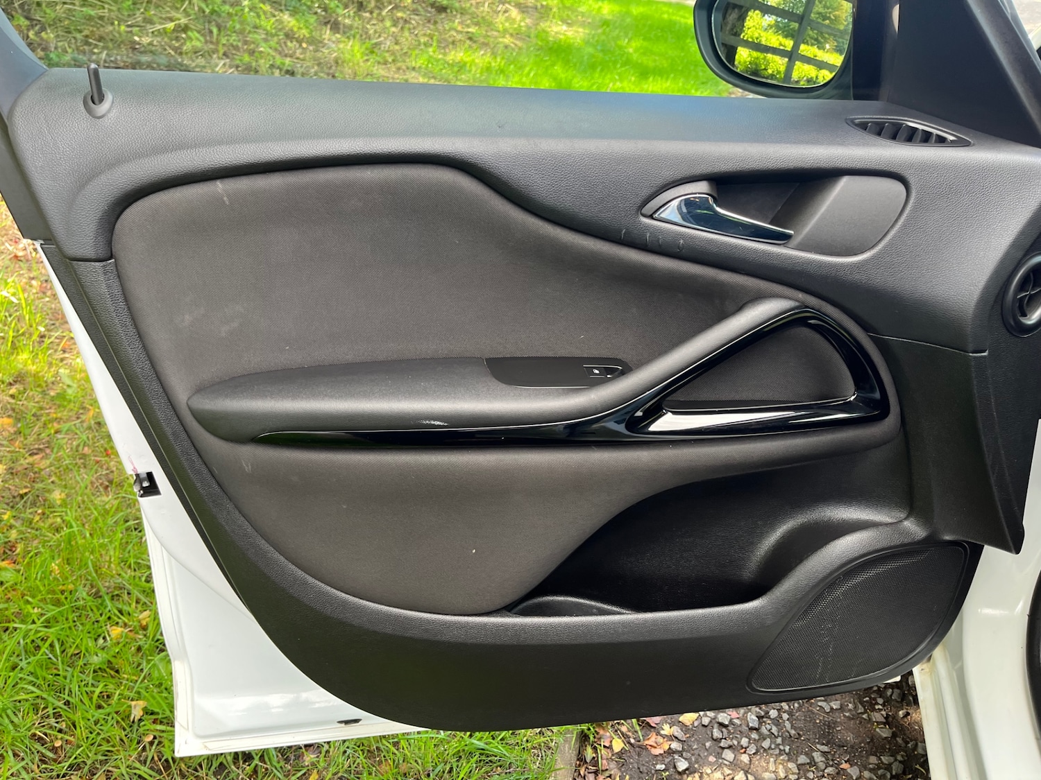 Used Vauxhall Zafira 2014 for sale - 76067196: Photo 10