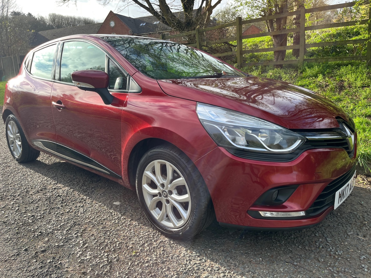 Used Renault Clio 2017 for sale - 78139186: Photo 1