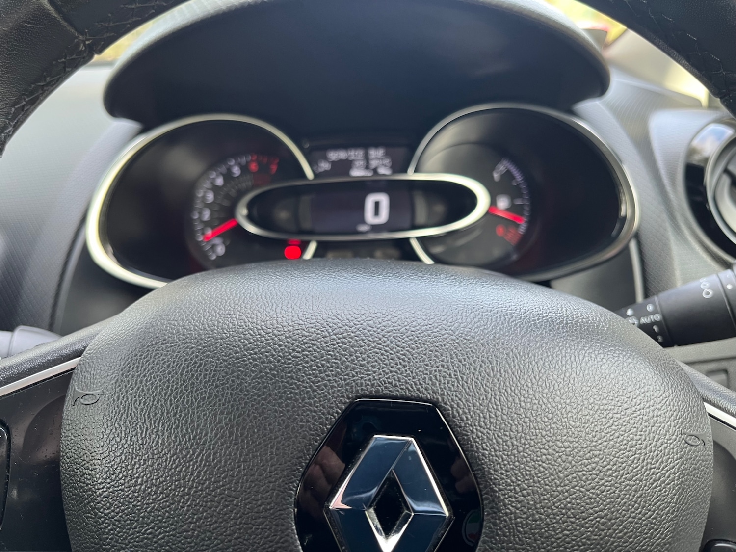 Used Renault Clio 2017 for sale - 78139186: Photo 19