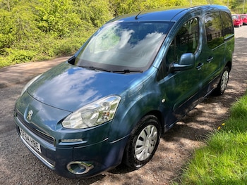 Used Peugeot Partner Tepee 2015 for sale - 78311471: Photo