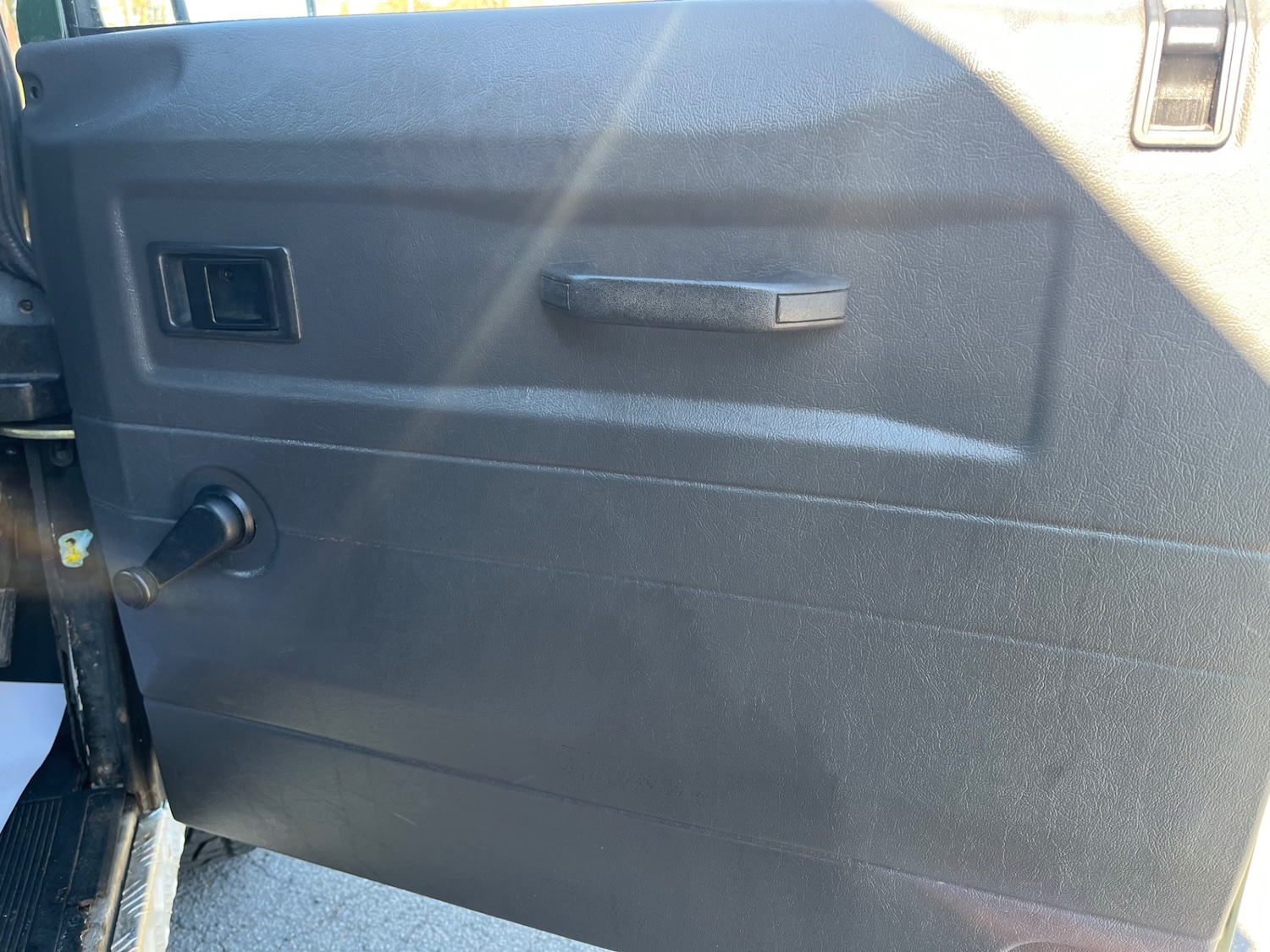 Used Land Rover Defender 1996 for sale - 78152453: Photo 9