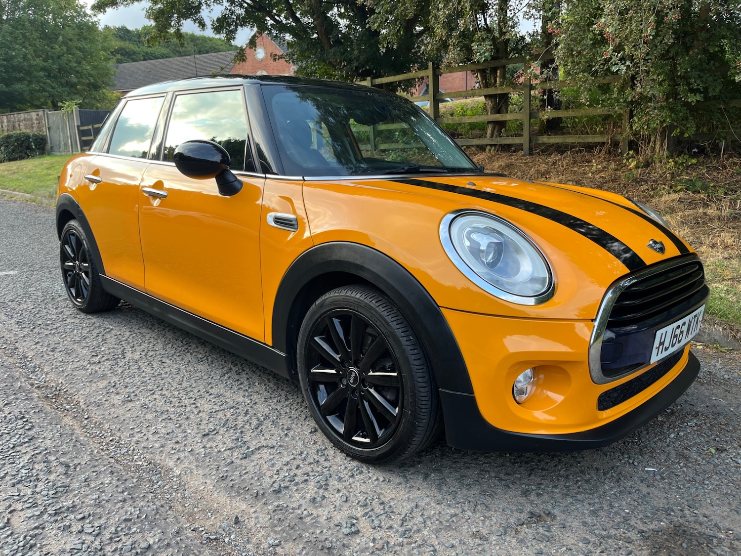 Used MINI Hatch 2016 for sale - 77603658: Photo 1