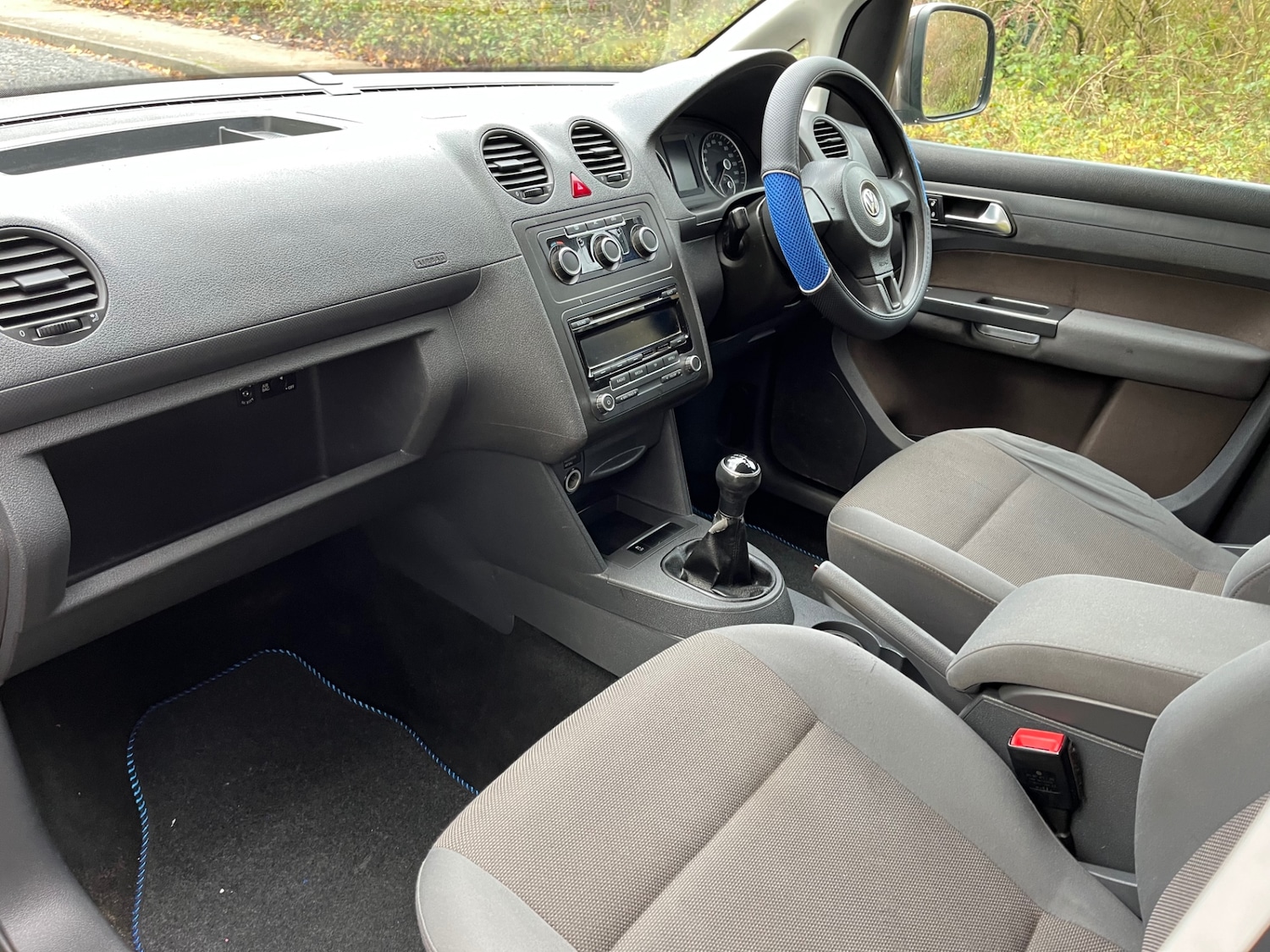 Used Volkswagen Caddy Maxi Life 2012 for sale - 76682302: Photo 12